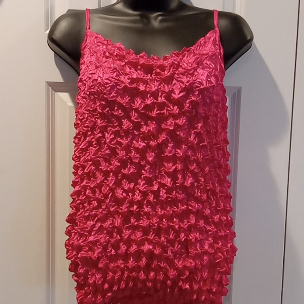 Vintage Fuchsia Textured Camisole - Picture 2 of 3